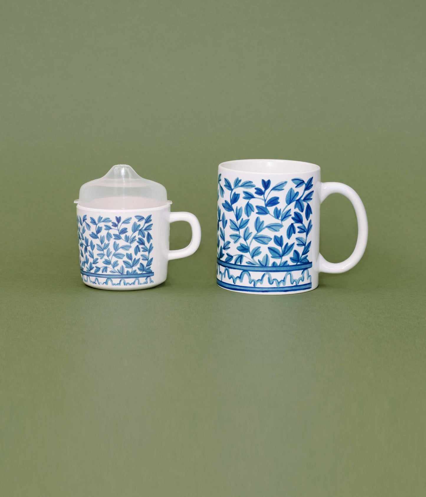 Blue and White Cup Set