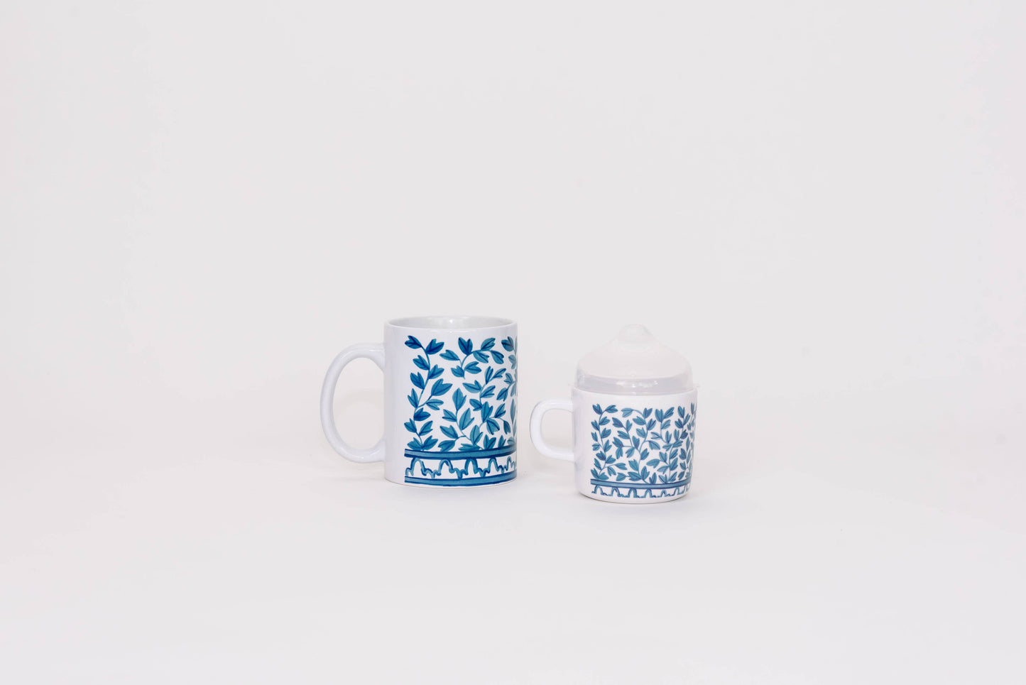 Blue and White Cup Set