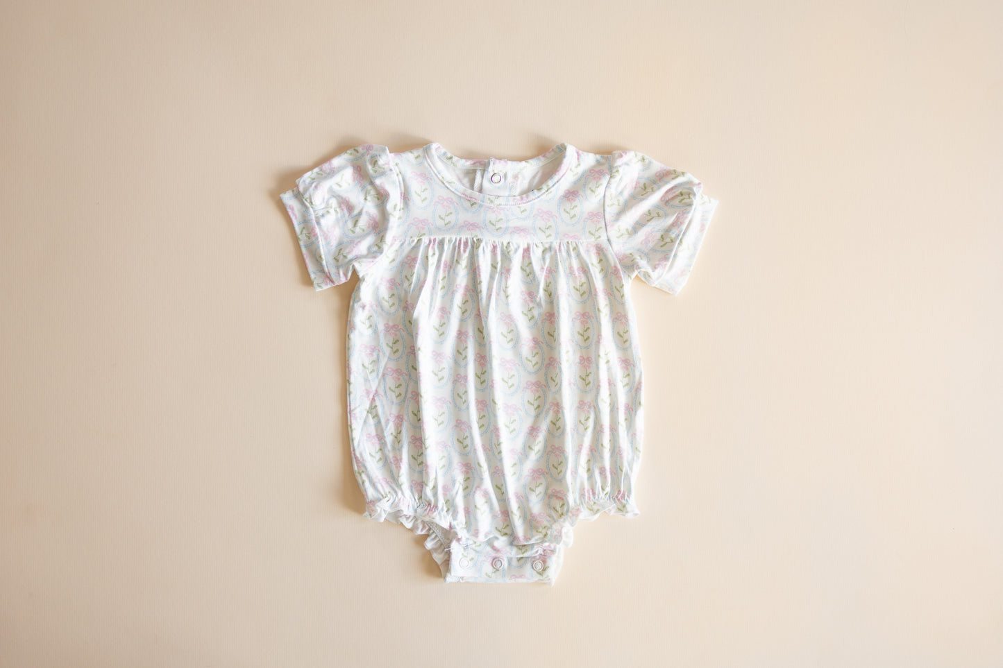 Flowers & Bows Ruffle Bubble